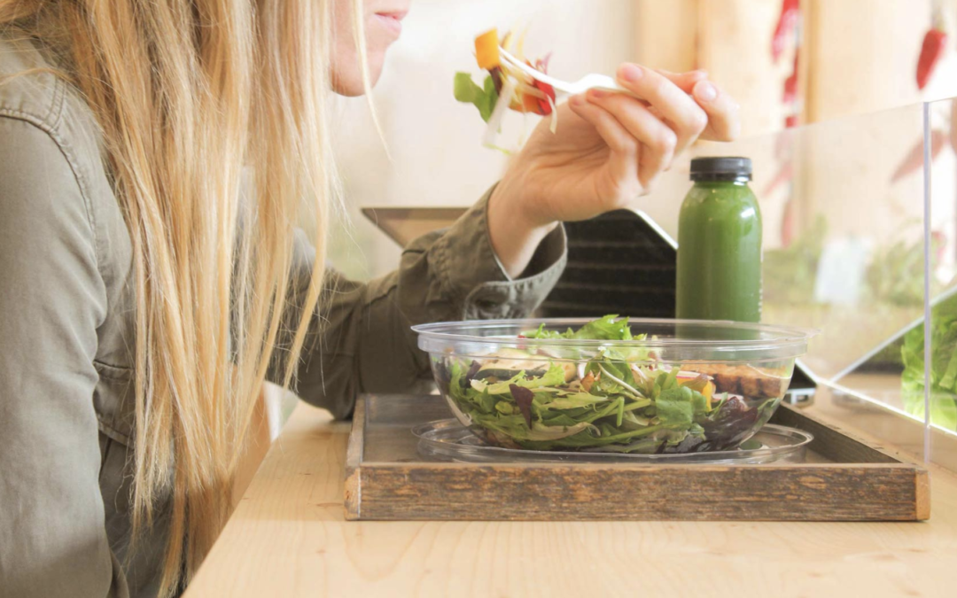 Comment choisir le bon bol à salade écoresponsable?